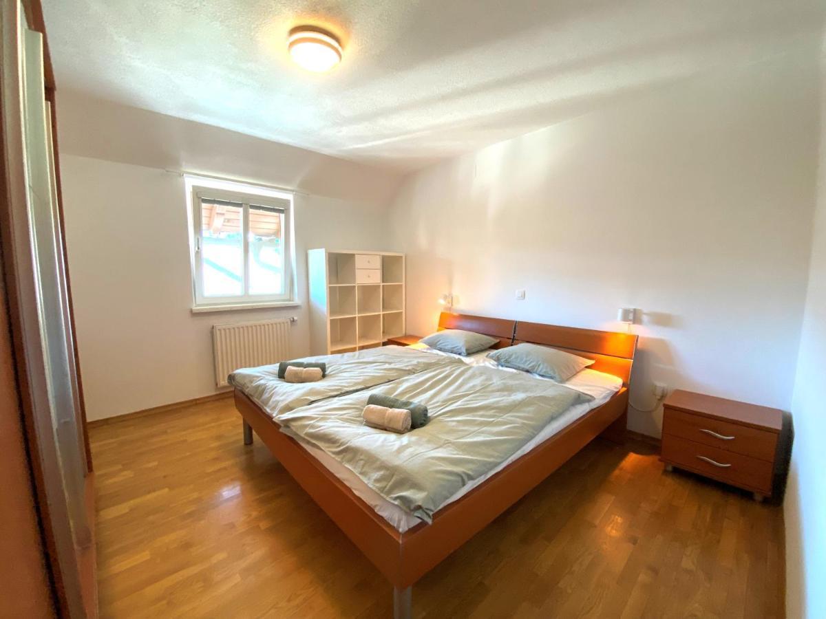 Apartment Above Lake 블레드 외부 사진